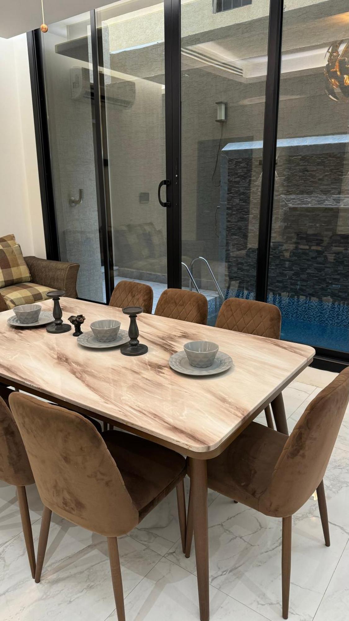 Villa عصرية بمدخل خاص و مسبح *